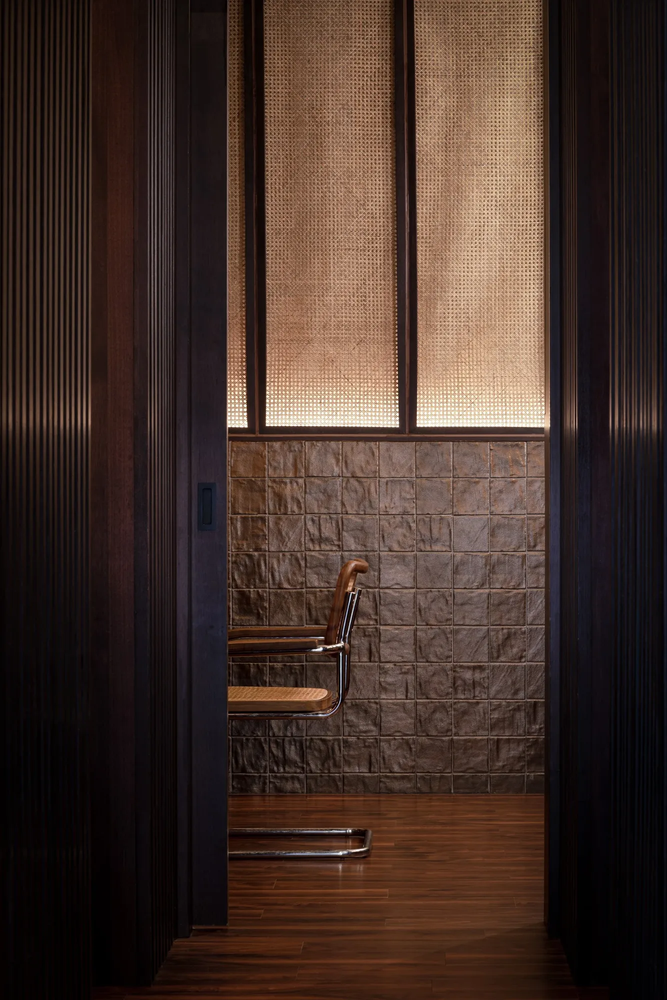 EThai 1000 Trees, interior.
