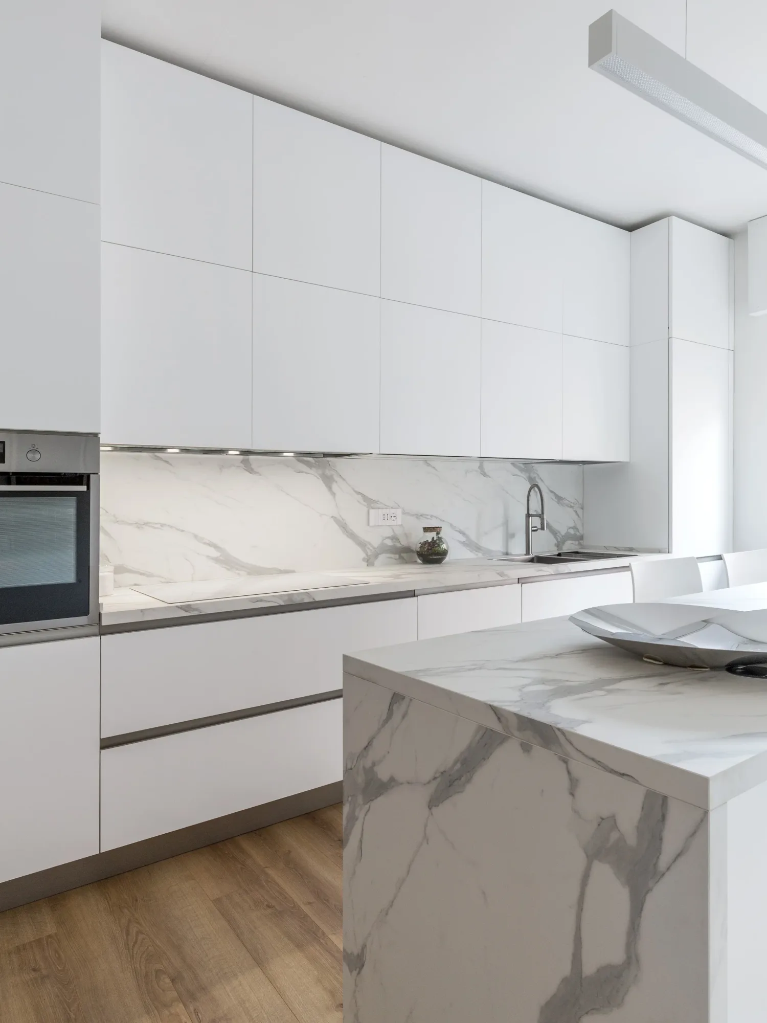 Peschiera Apartment, interior. Photo: Beppe Giardino.