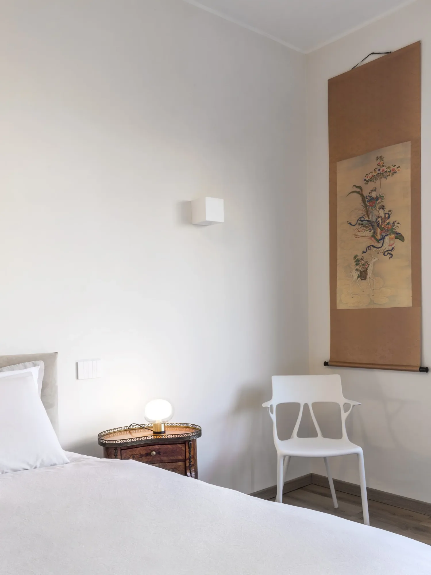 Peschiera Apartment, interior. Photo: Beppe Giardino.