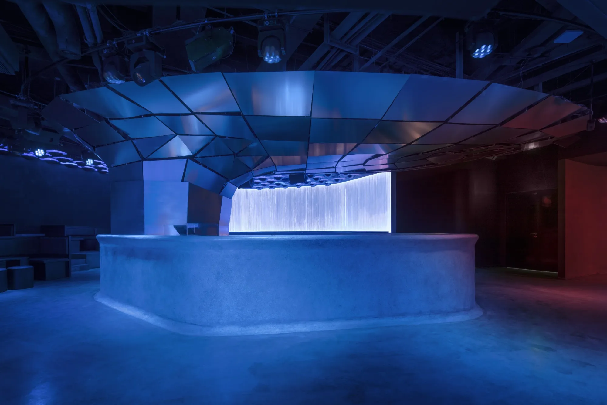 Potent Club, interior. Photo: Peter Dixie / LOTAN (www.lo-tan.com, @lotanarchphoto).